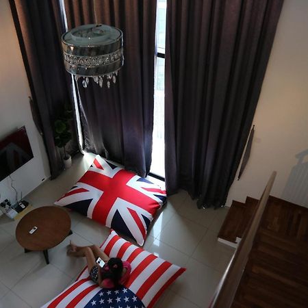 Vince'S Icity Soho Homestay Water Park Red Carpet Shah Alam Light City Central Buitenkant foto
