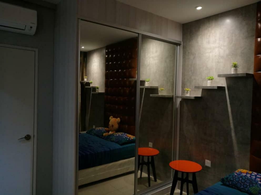 Vince'S Icity Soho Homestay Water Park Red Carpet Shah Alam Light City Central Buitenkant foto